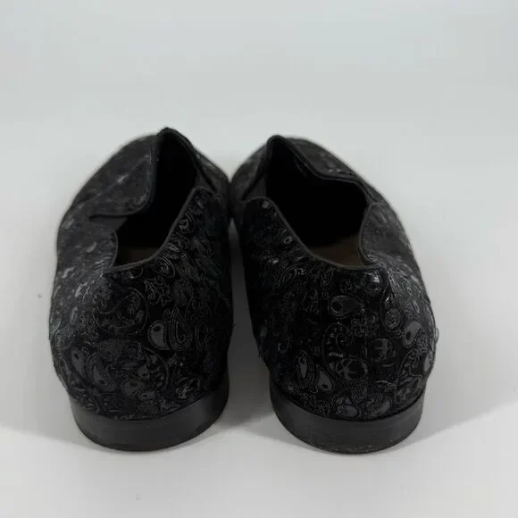 Robert Graham Rodin Paisley Skull-Embossed Velvet Loafer in BlackSize 12